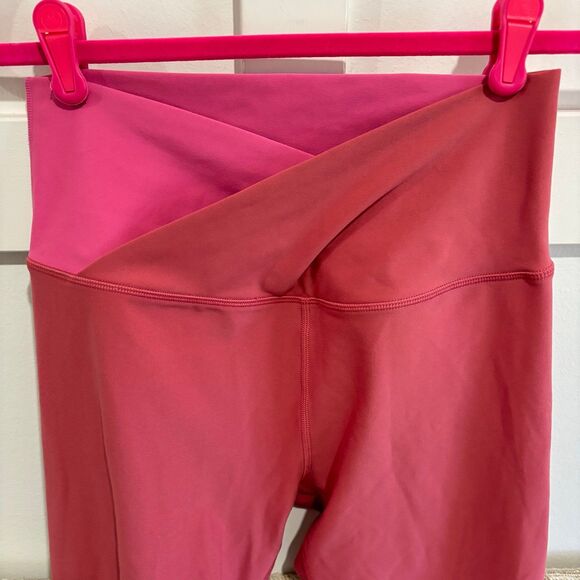 Peloton Cadent Cross Over Front High Rise Athletic Leggings - Picture 5 of 9